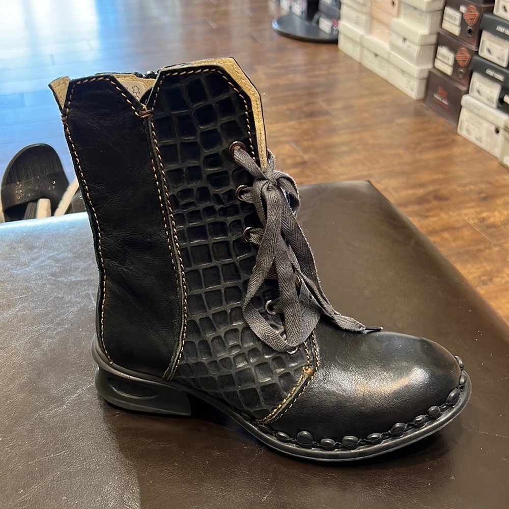 London Leather Boot